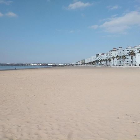 Primera Linea De Playa En Valdelagrana El Puerto de Santa María Dış mekan fotoğraf